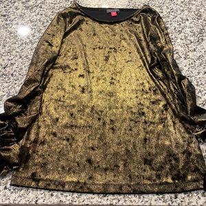 Vince Camuto beautiful golden shirt